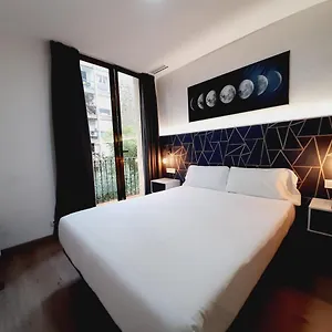 https://hostal-laia-by-gaiarooms.topbarcelonahotels.com